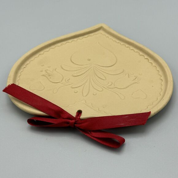 Vtg Brown Bag Cookie Art 1986 Heart Shape Tulip Heart Design Cookie Pottery Mold - Picture 6 of 7